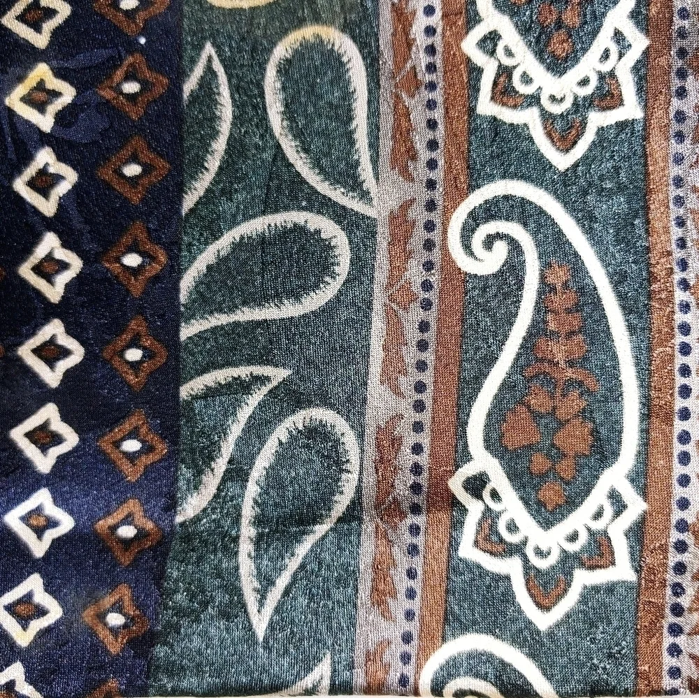Vintage Oscar De La Renta Paisley Tie 56